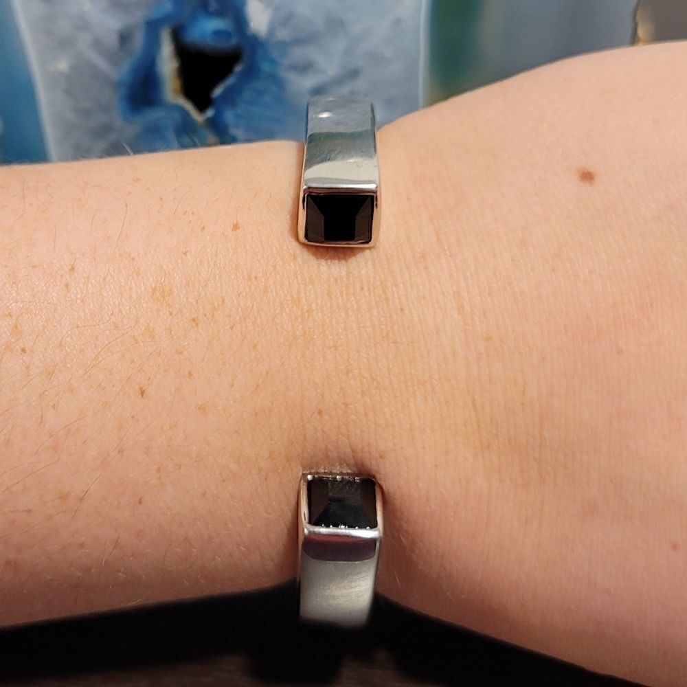 DIANE Von FURSTENBERG Cuff Bracelet - Picture 7 of 7